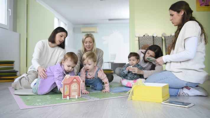 Insegnamento dell'inglese a bambini e bambine: cosa ci dicono le neuroscienze sull'apprendimento precoce